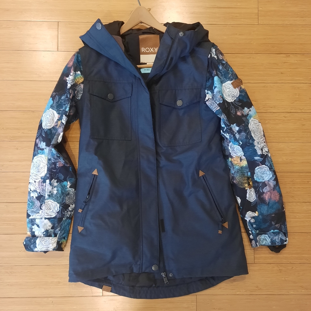 Roxy insulated boarding jacket xsml *like new*
